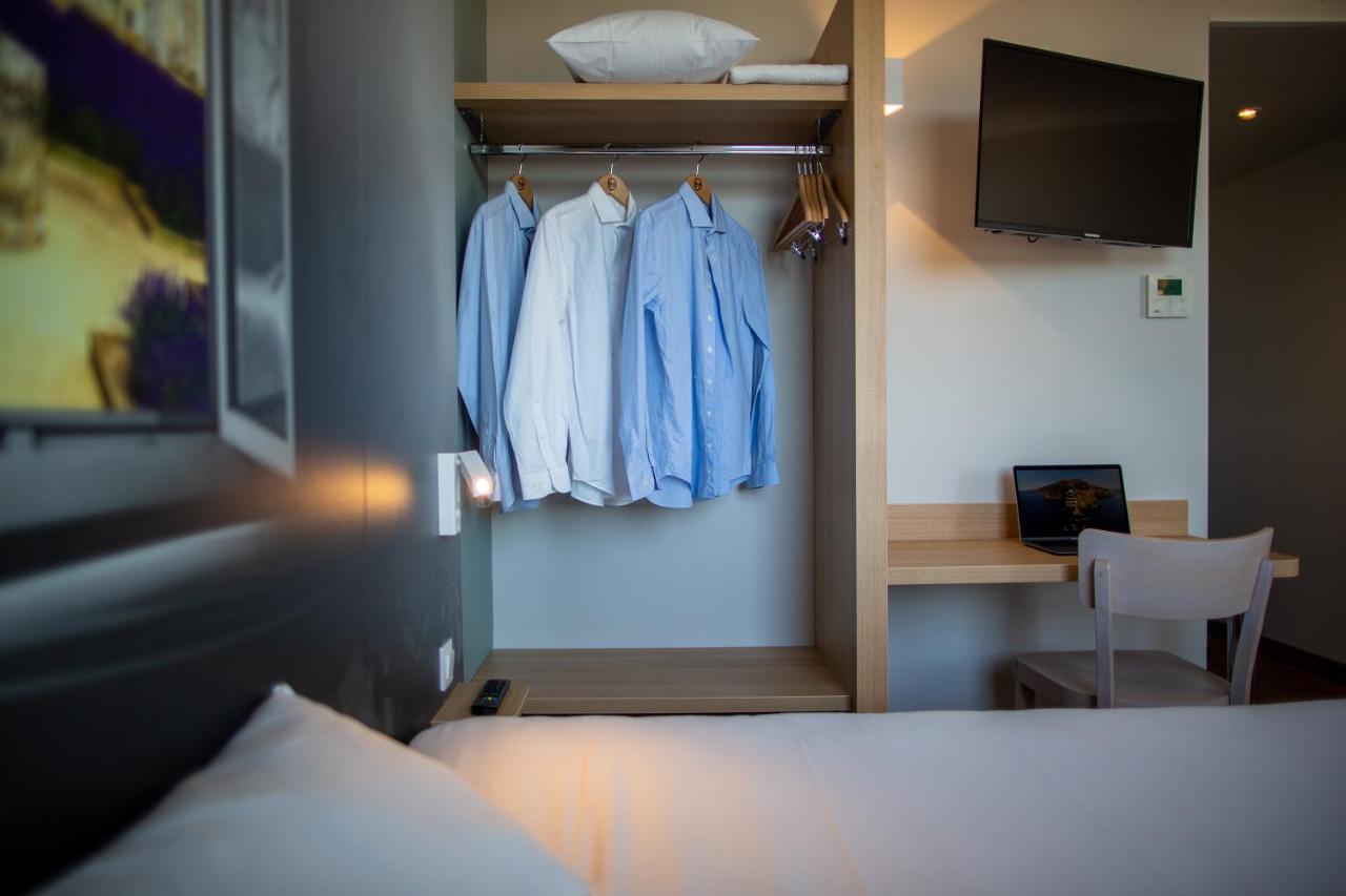 B&B Hotel Les Herbiers Eksteriør bilde