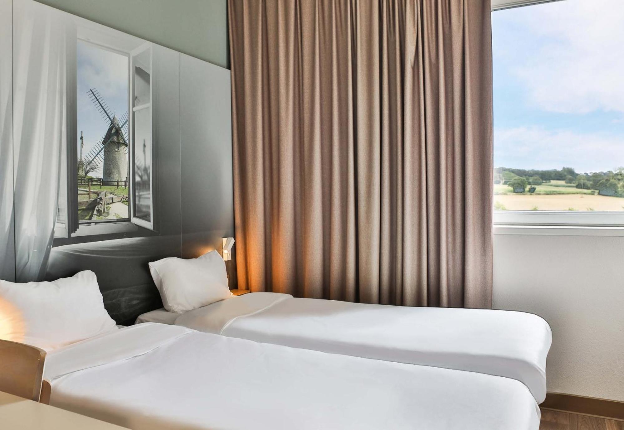 B&B Hotel Les Herbiers Eksteriør bilde