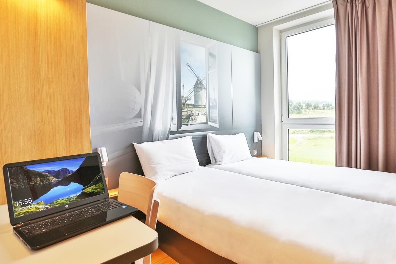 B&B Hotel Les Herbiers Eksteriør bilde